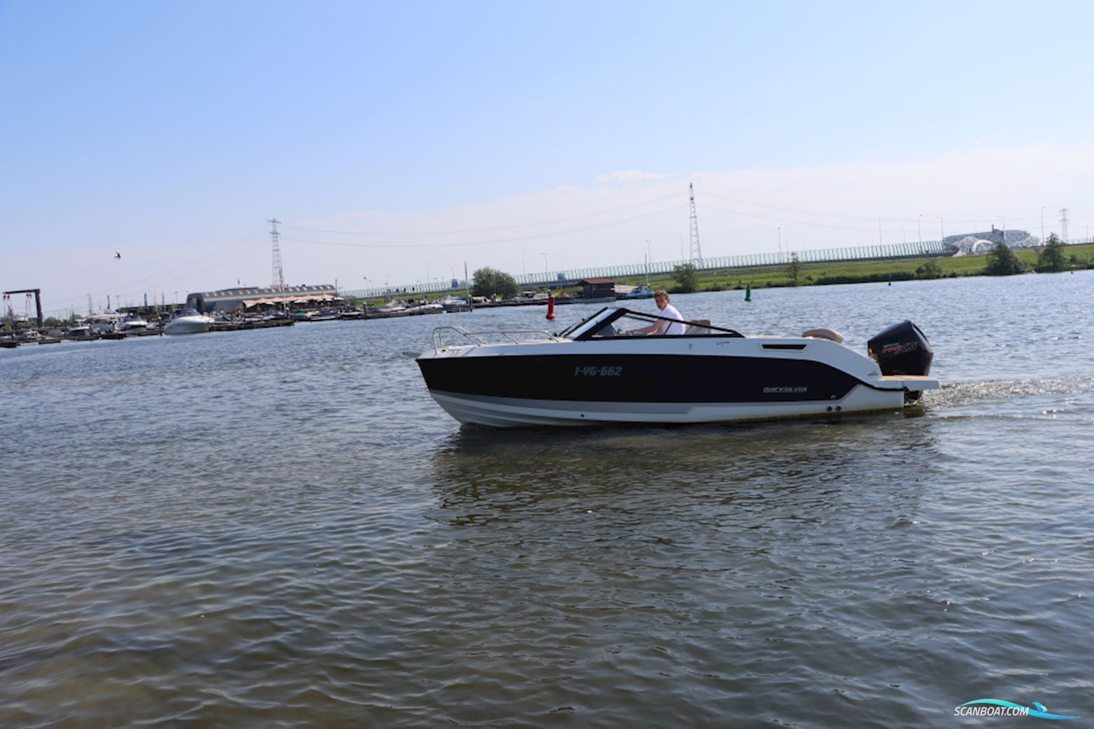 Quicksilver 675 Bowrider