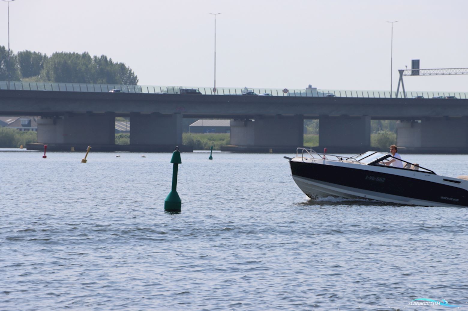Quicksilver 675 Bowrider
