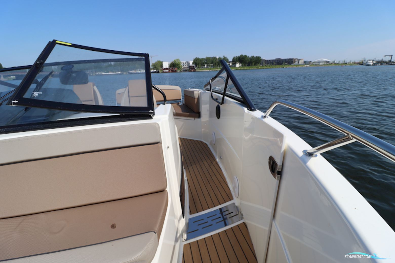 Quicksilver 675 Bowrider