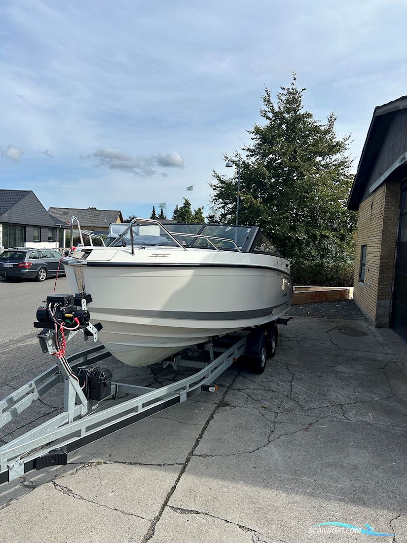 QuickSilver 675 cruiser