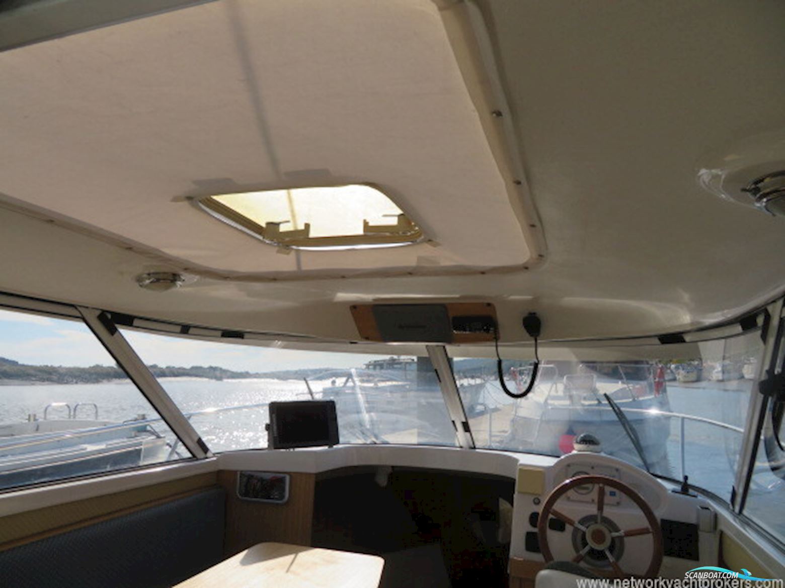 Quicksilver 700 Weekender