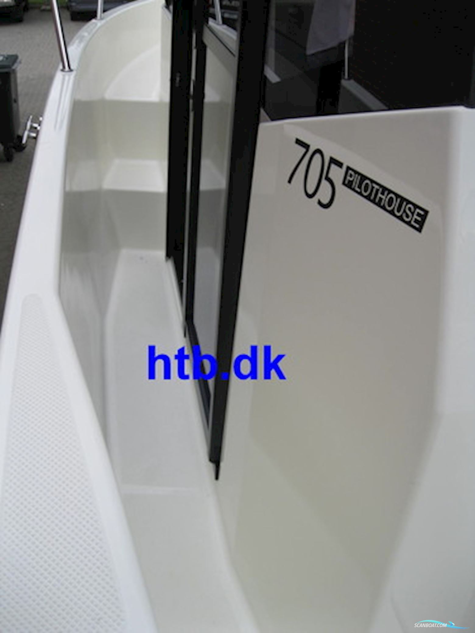 Quicksilver 705 Pilothouse m/Mercury F200 hk V6 - Jubilæumspris !