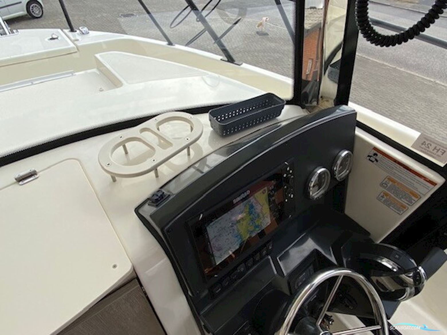 Quicksilver 705 Pilothouse m/Mercury F225 hk V6 