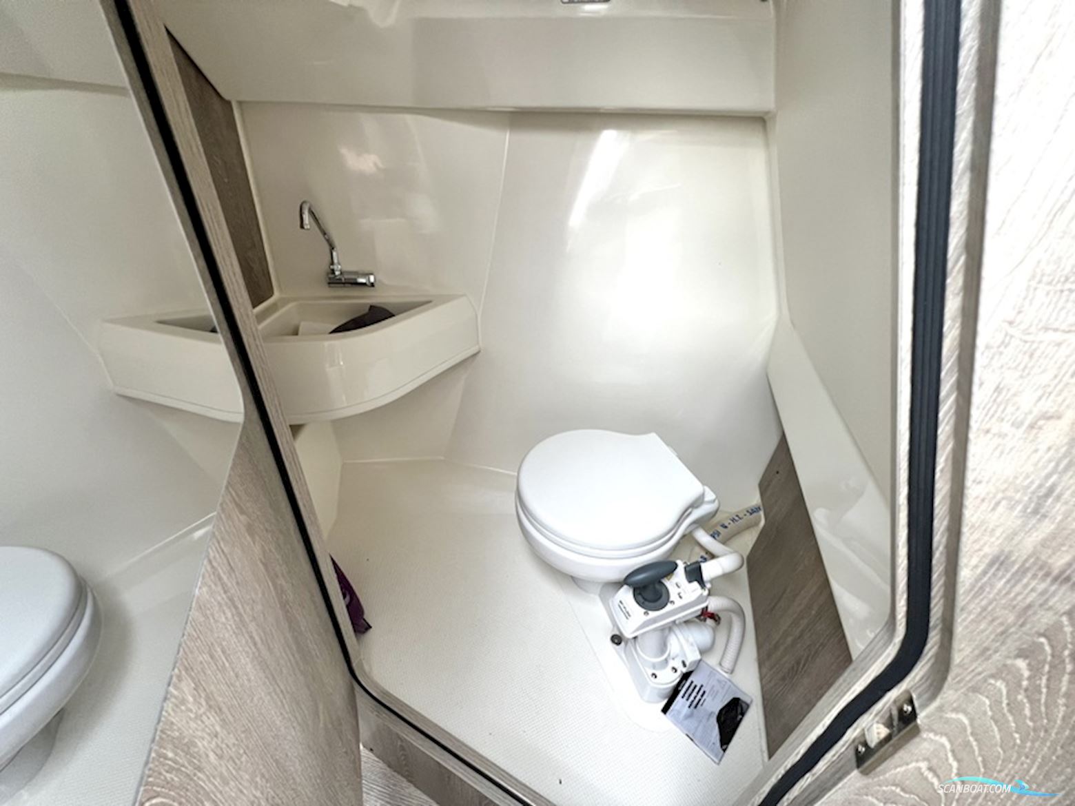 Quicksilver 705 Weekend