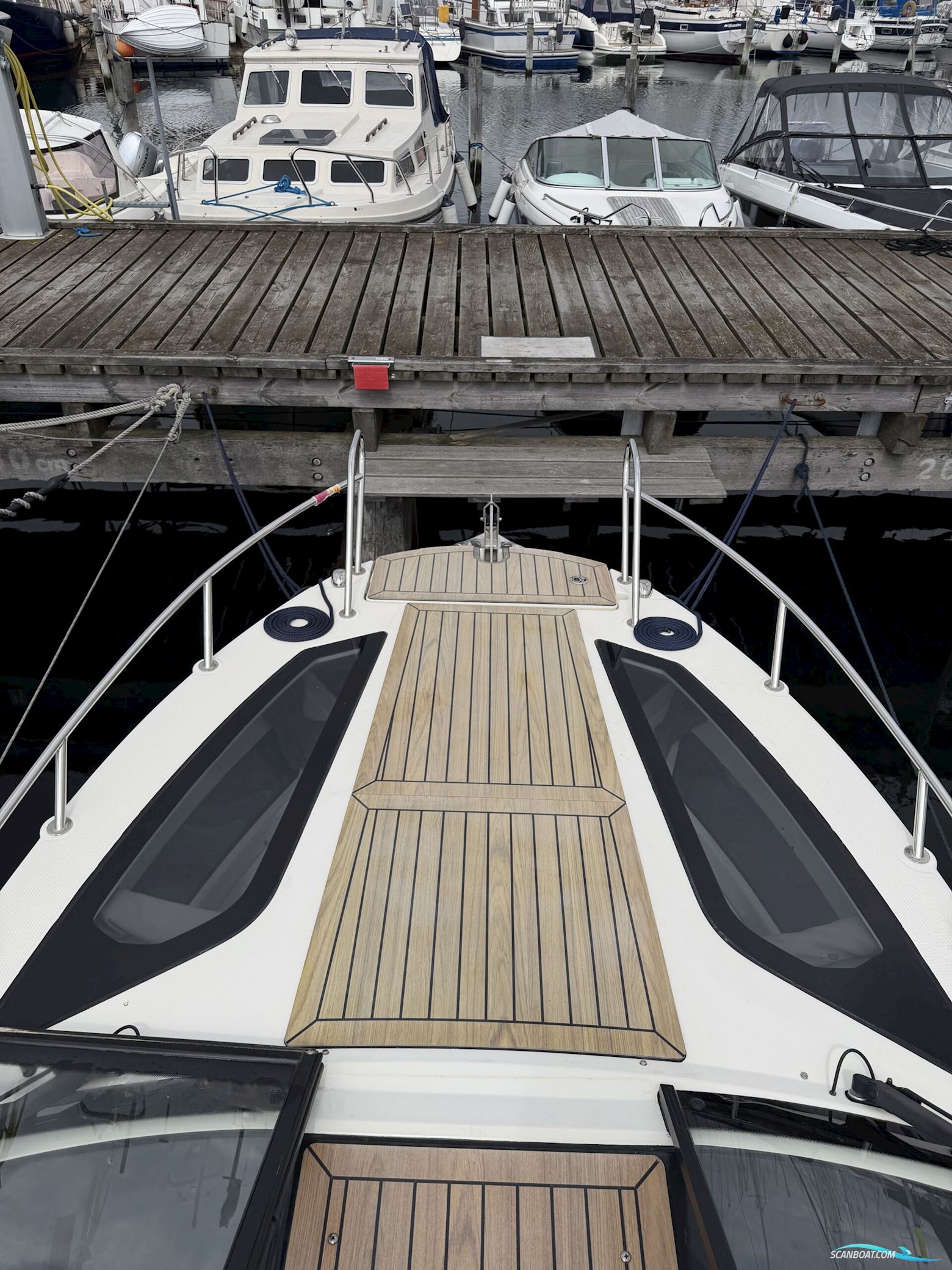 Quicksilver 755 Activ Cruiser, Nedsat