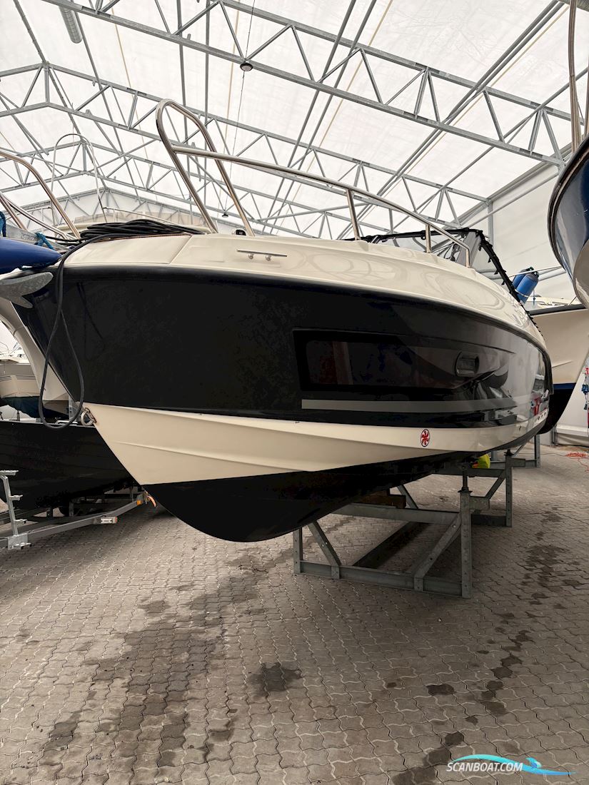 Quicksilver 755 Cruiser + Evt 1 Års Havnepl. i Kbh