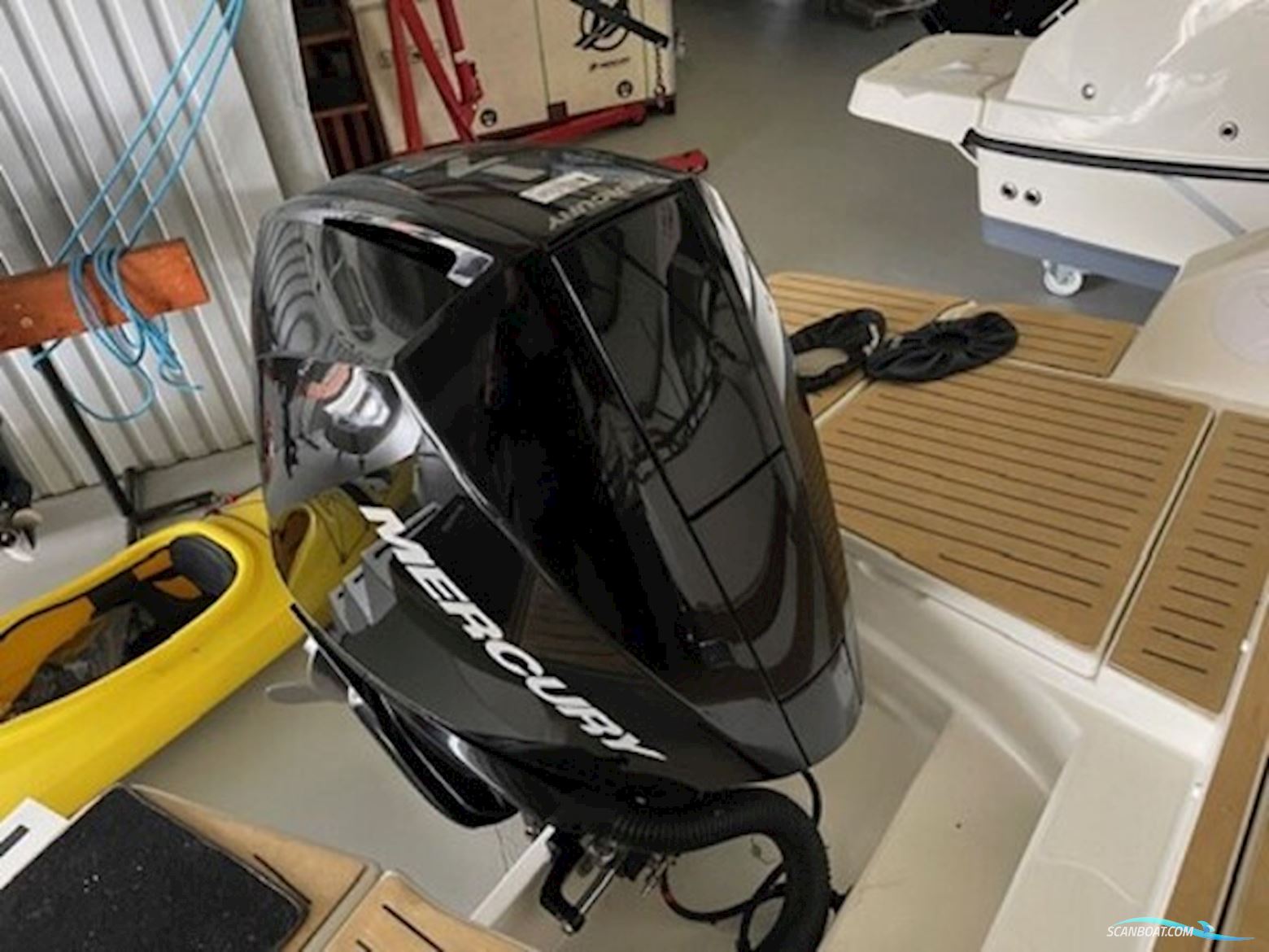 Quicksilver 755 Cruiser med F175 Mercury V6