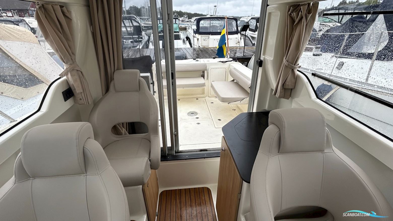 Quicksilver 755 Pilothouse