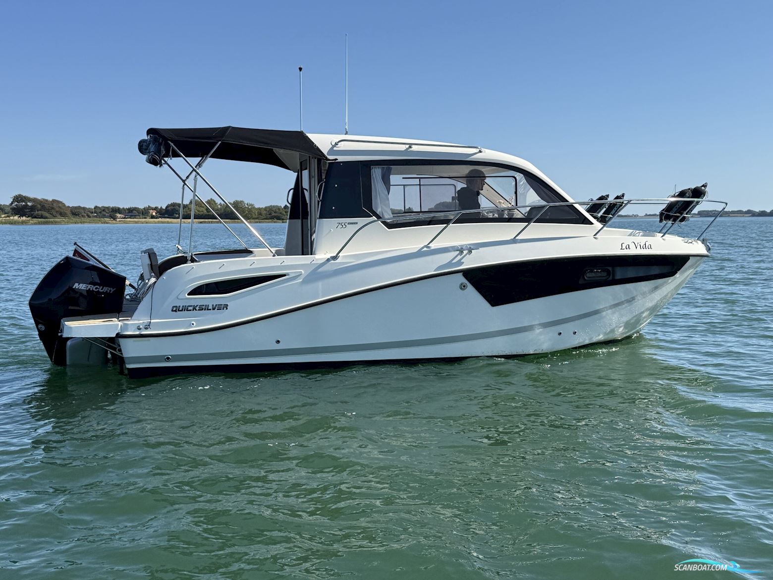 Quicksilver 755 Weekend med 250 hk Mercury V8
