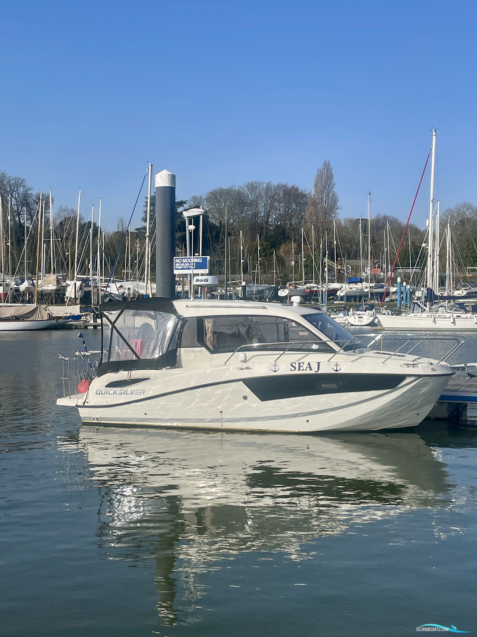 Quicksilver 755 Weekend