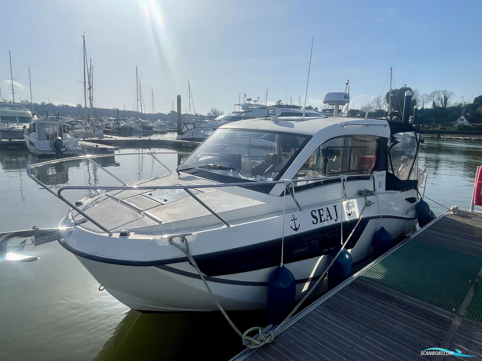 Quicksilver 755 Weekend