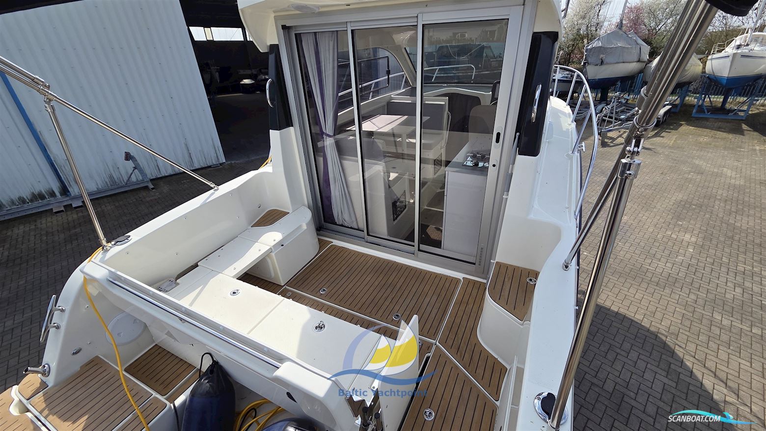 Quicksilver 755 Weekend