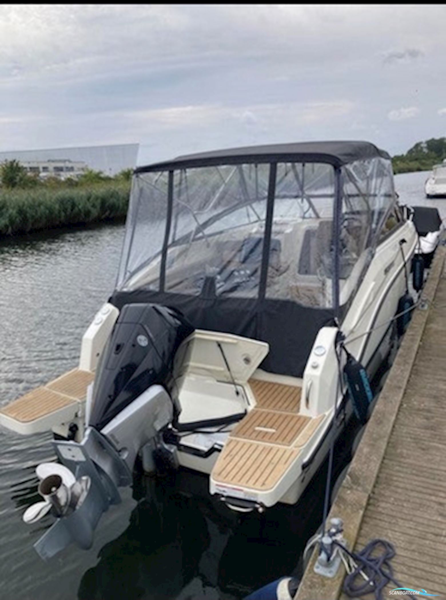 Quicksilver 805 Activ Cruiser med MerCury 300 hk 