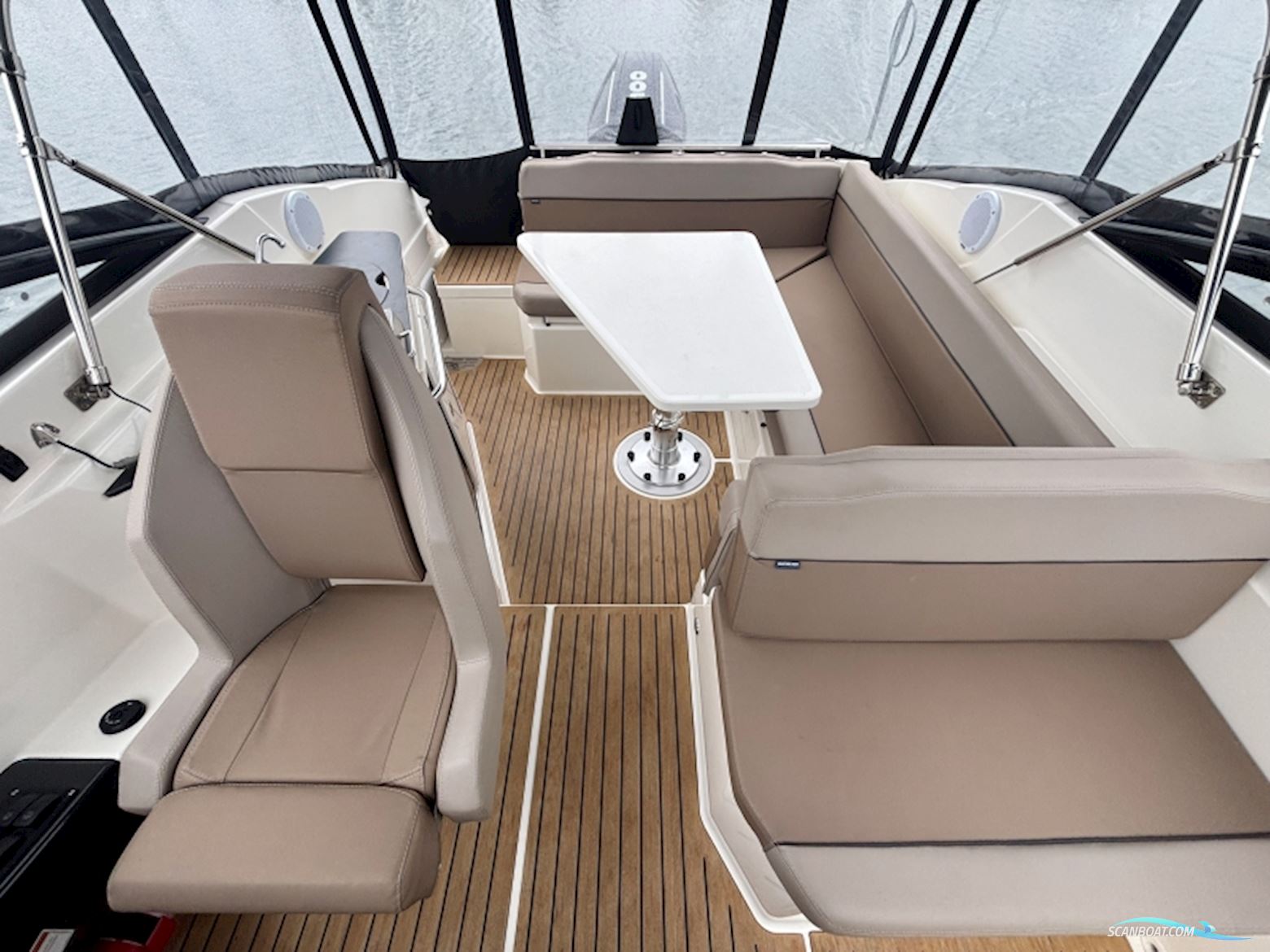 Quicksilver 805 Activ Daycruiser