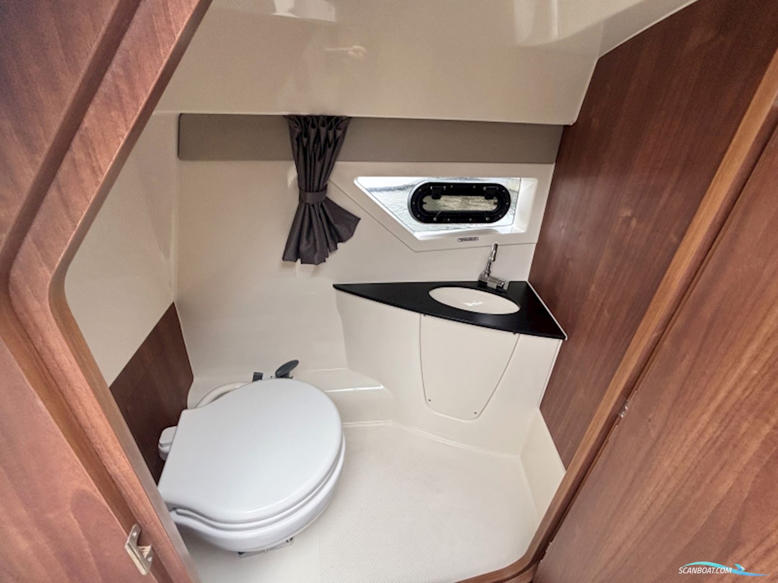 Quicksilver 805 Activ Daycruiser