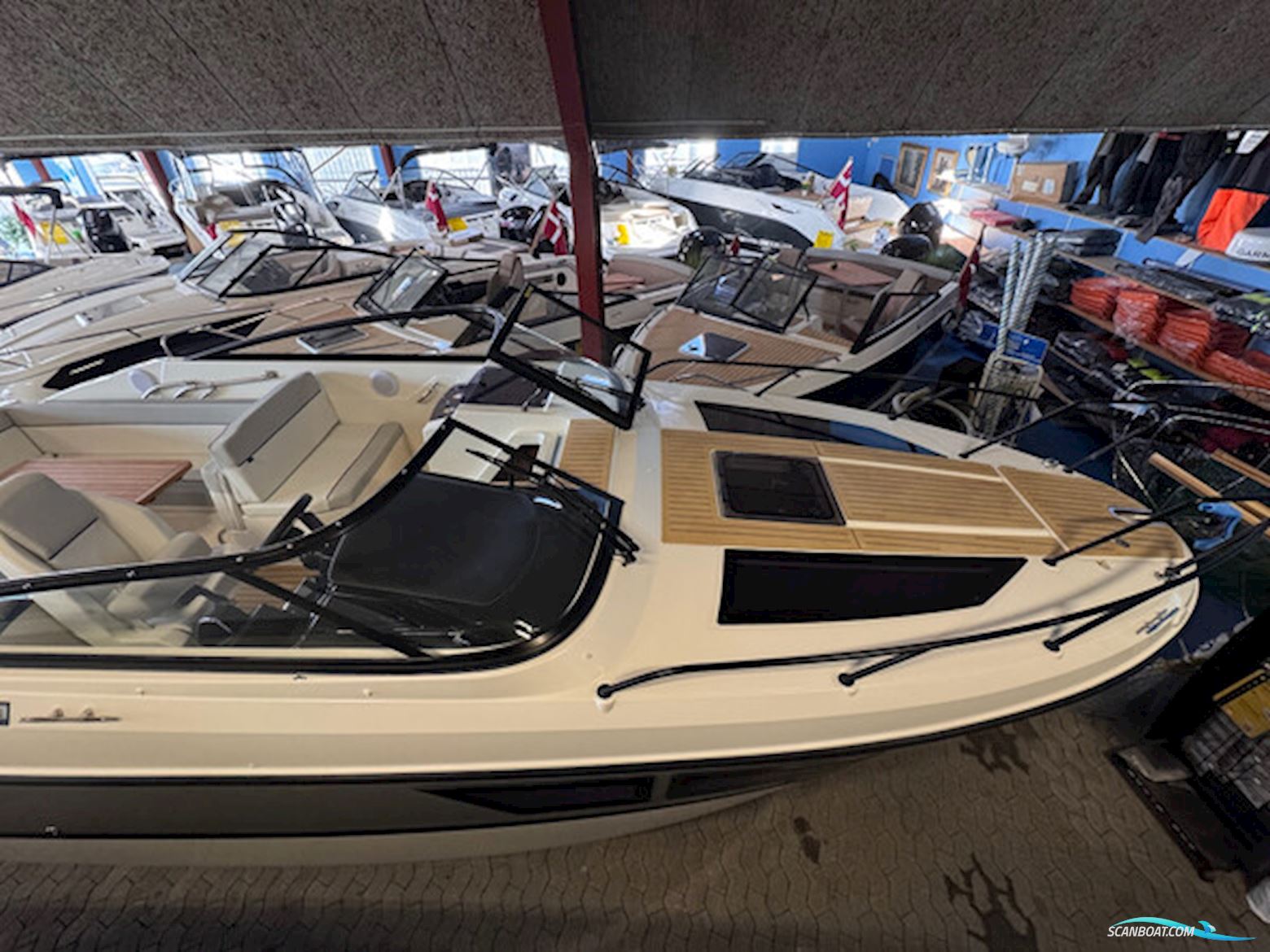 Quicksilver 805 Cruiser 40 Year Anniversary Edition 