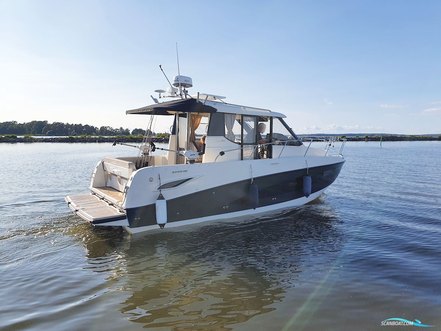 Quicksilver 855 Activ Motorboat 2014, with Mercruiser 350 Mag Mpi engine, Sweden
