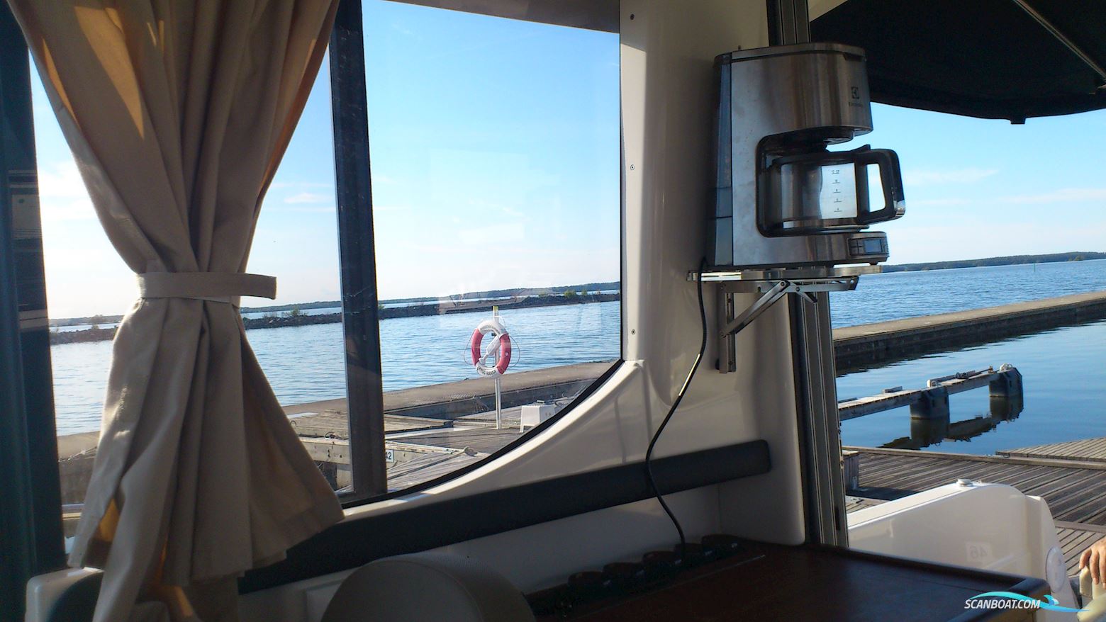 Quicksilver 855 Activ