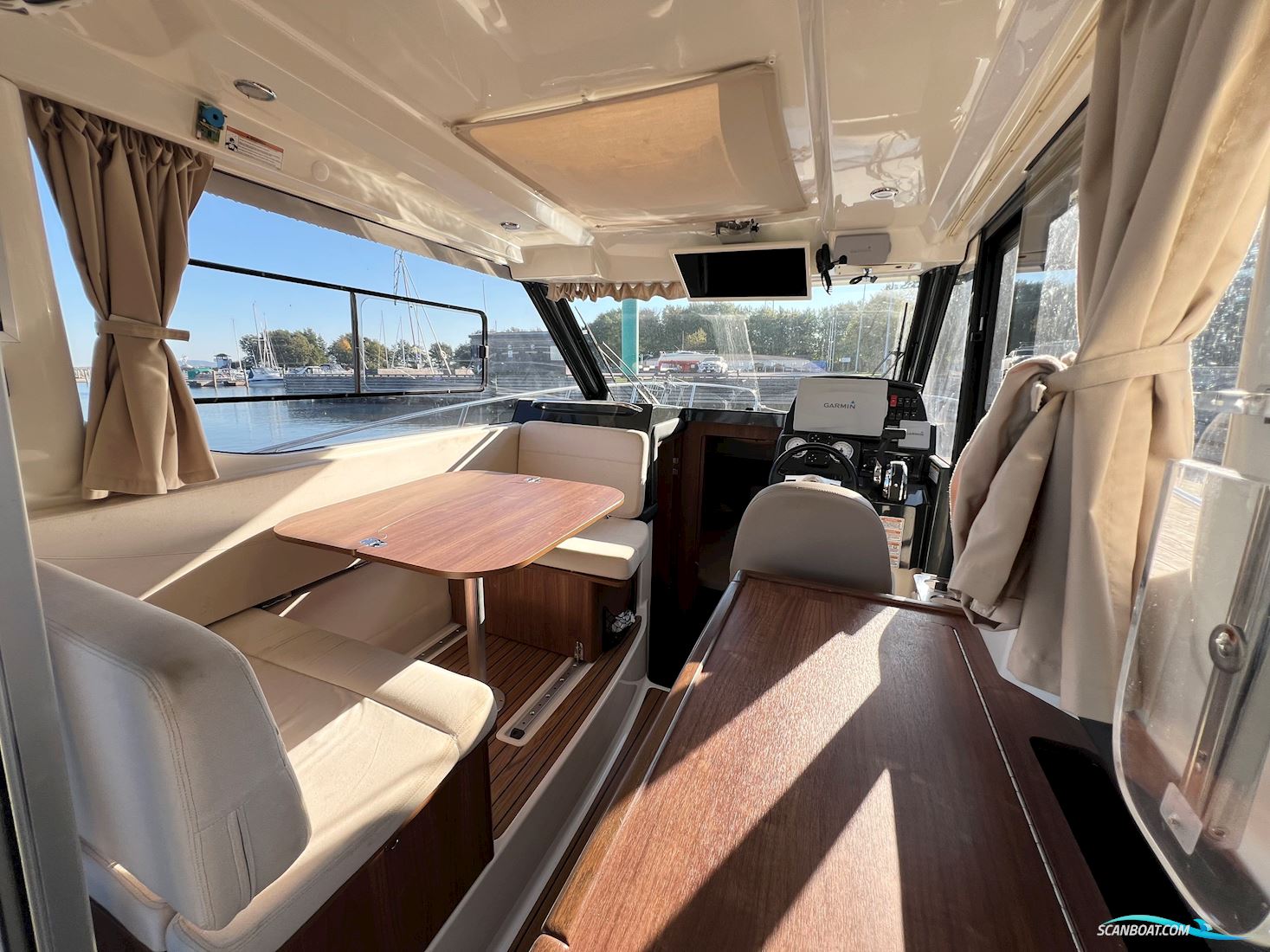 Quicksilver 855 Activ