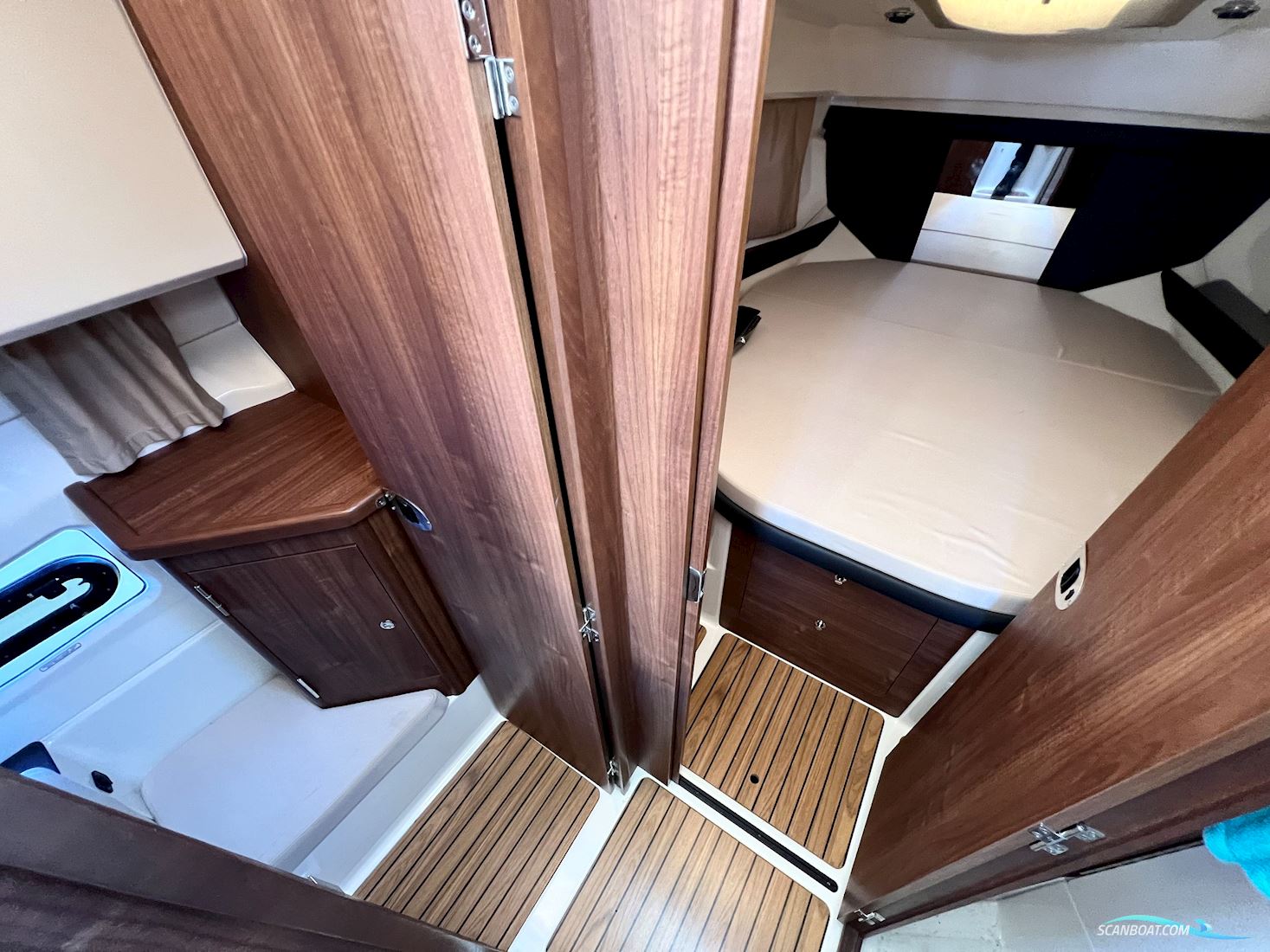 Quicksilver 855 Activ