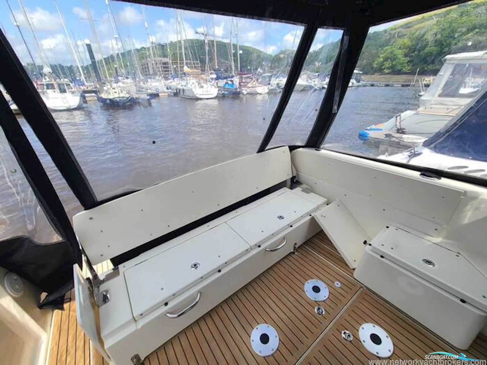 Quicksilver 855 Weekend