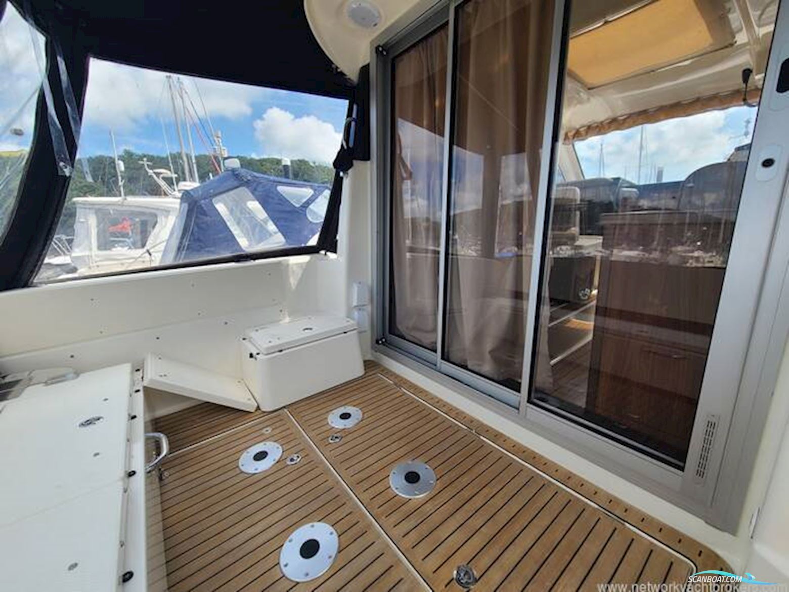 Quicksilver 855 Weekend