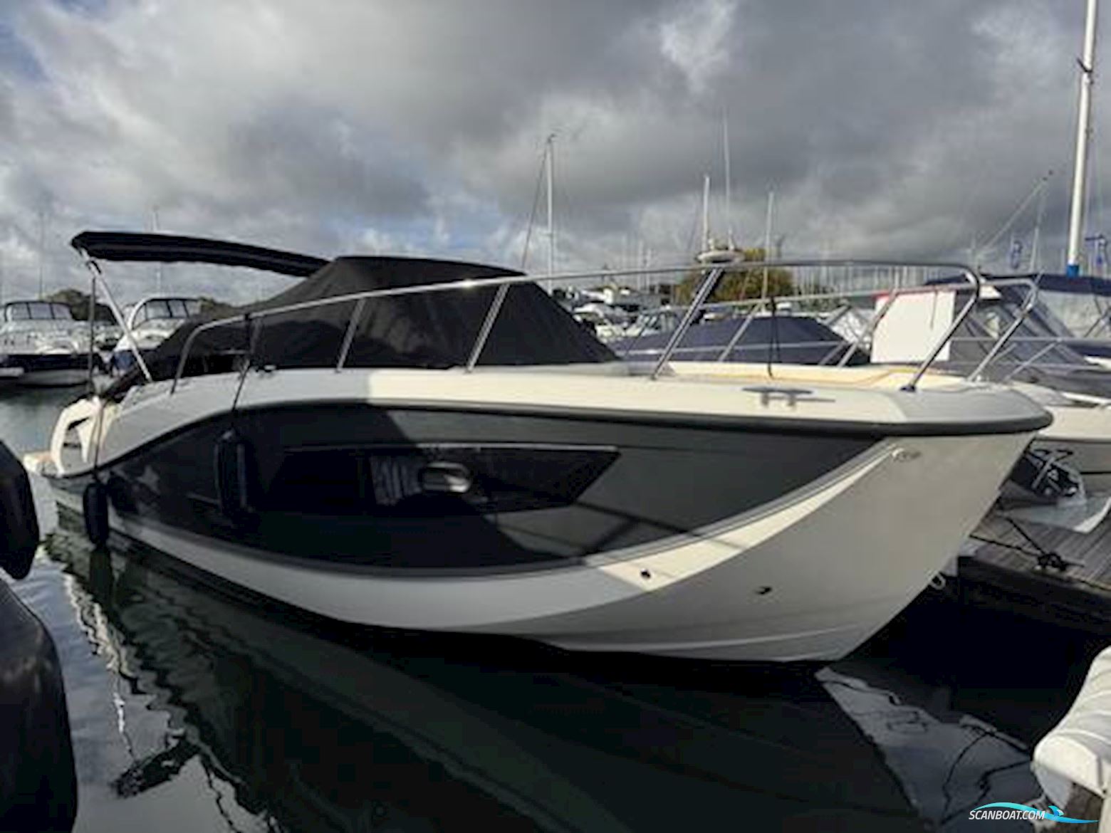 Quicksilver 875 Sundeck Motorboat 2022, with Mercury engine, United Kingdom