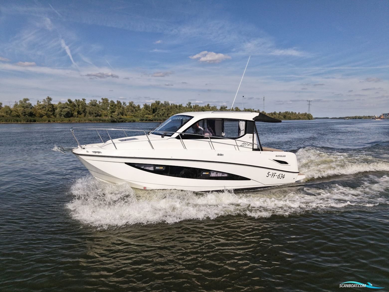 Quicksilver 905 Activ Weekend