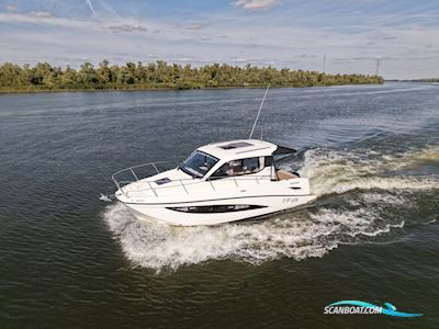Quicksilver 905 Activ Weekend Motorboat 2019, with Mercury Seapro engine, The Netherlands