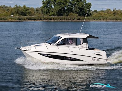 Quicksilver 905 Activ Weekend Motorboat 2019, with Mercury Seapro engine, The Netherlands