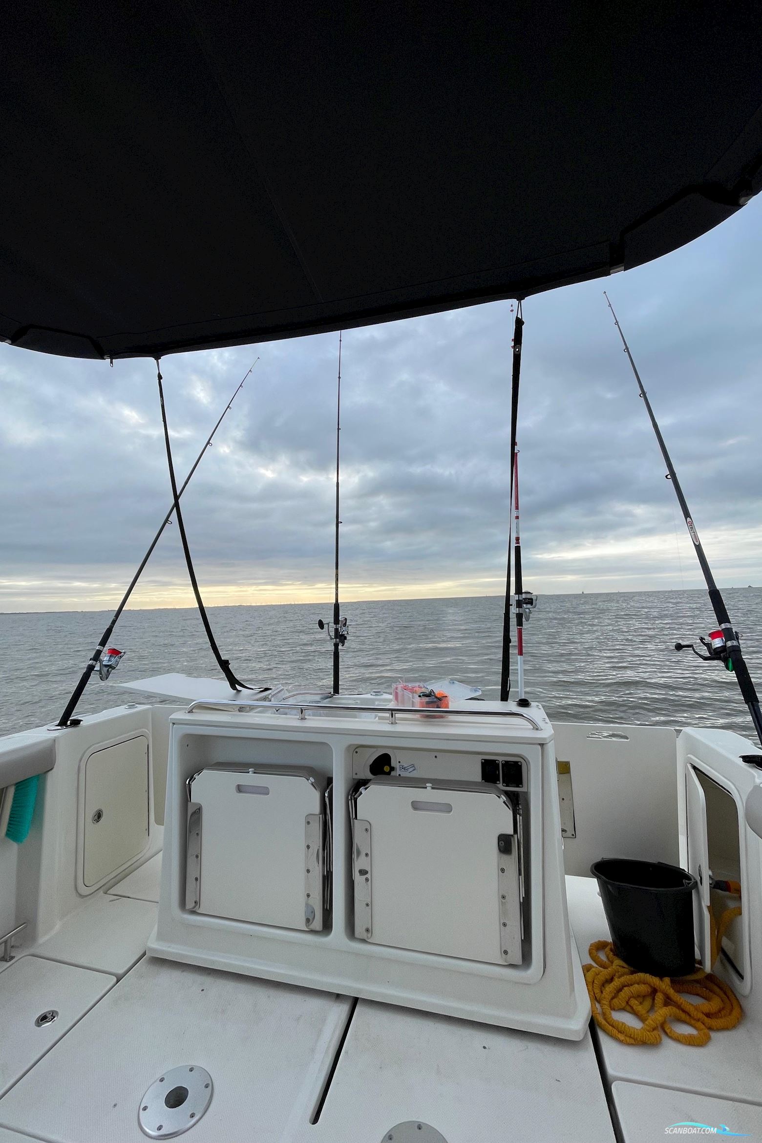 Quicksilver 905 Pilothouse