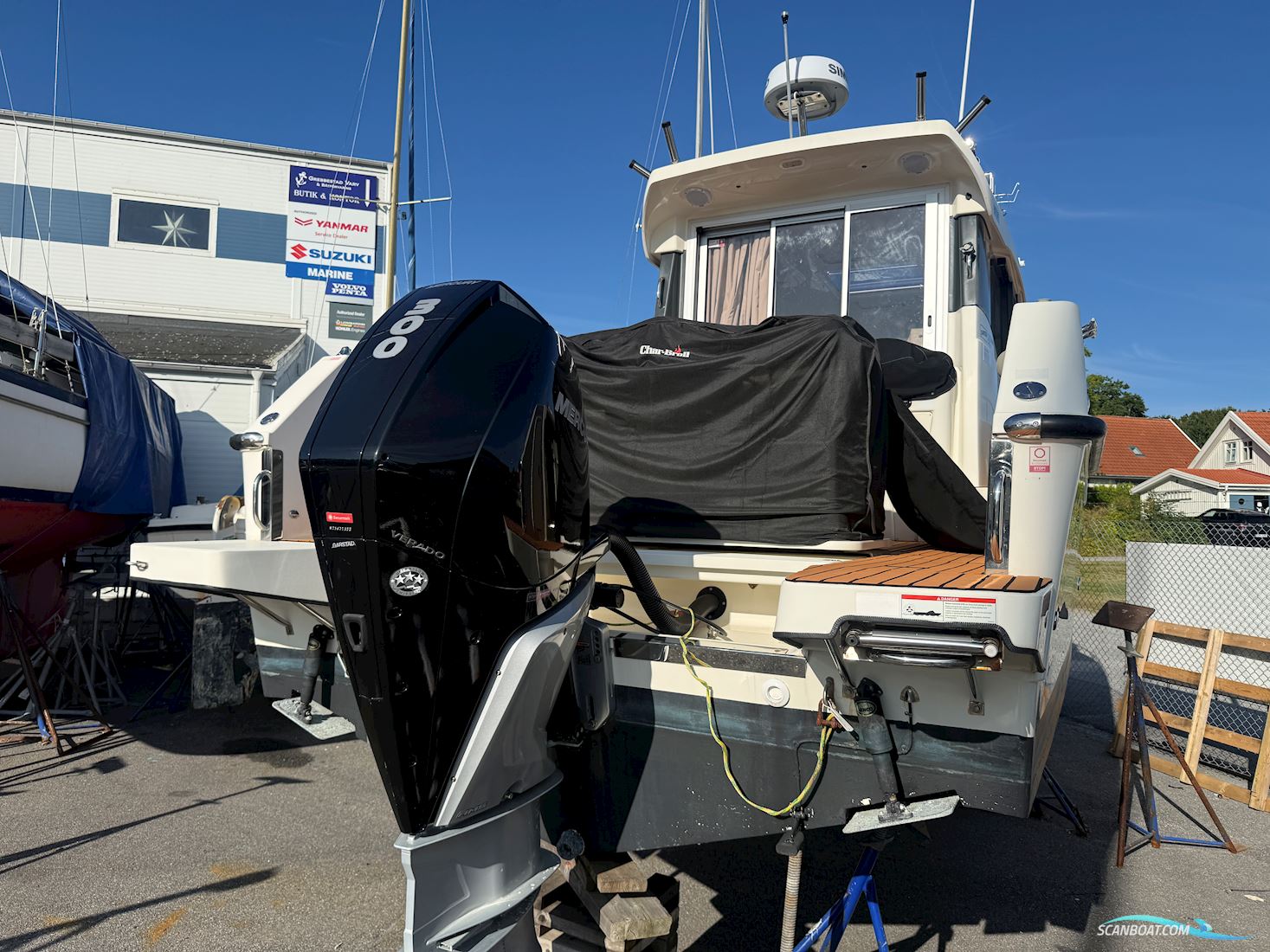 Quicksilver 905 Pilothouse