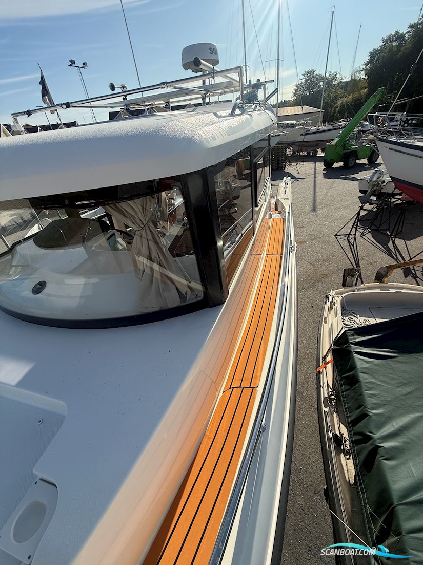 Quicksilver 905 Pilothouse