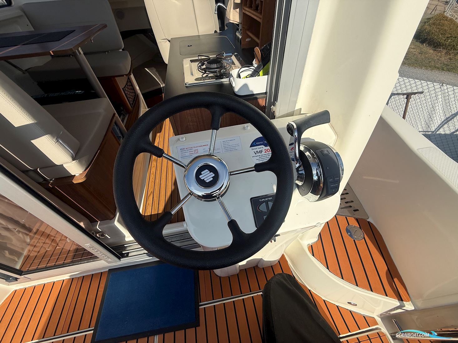 Quicksilver 905 Pilothouse