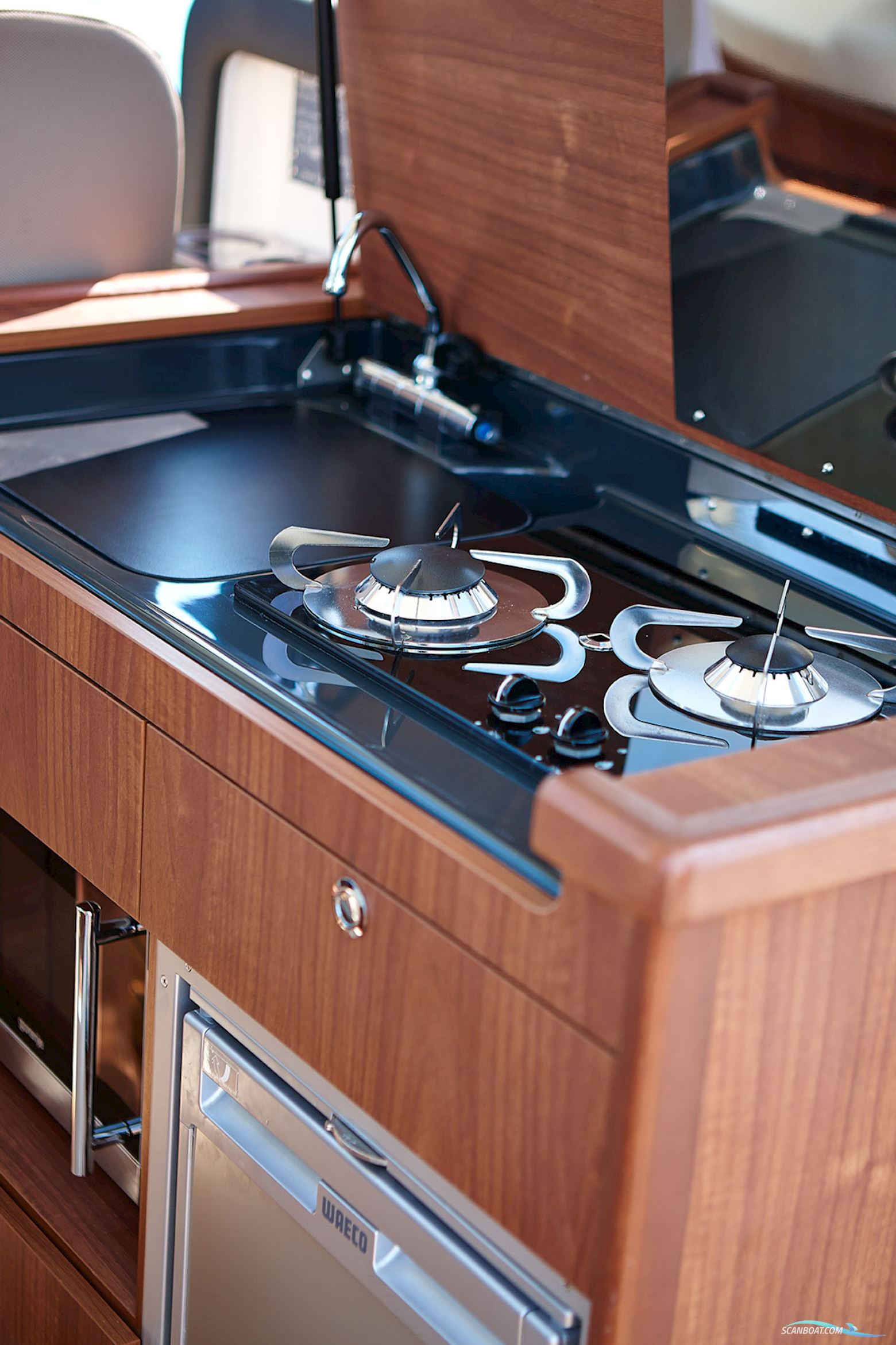 Quicksilver 905 Weekend