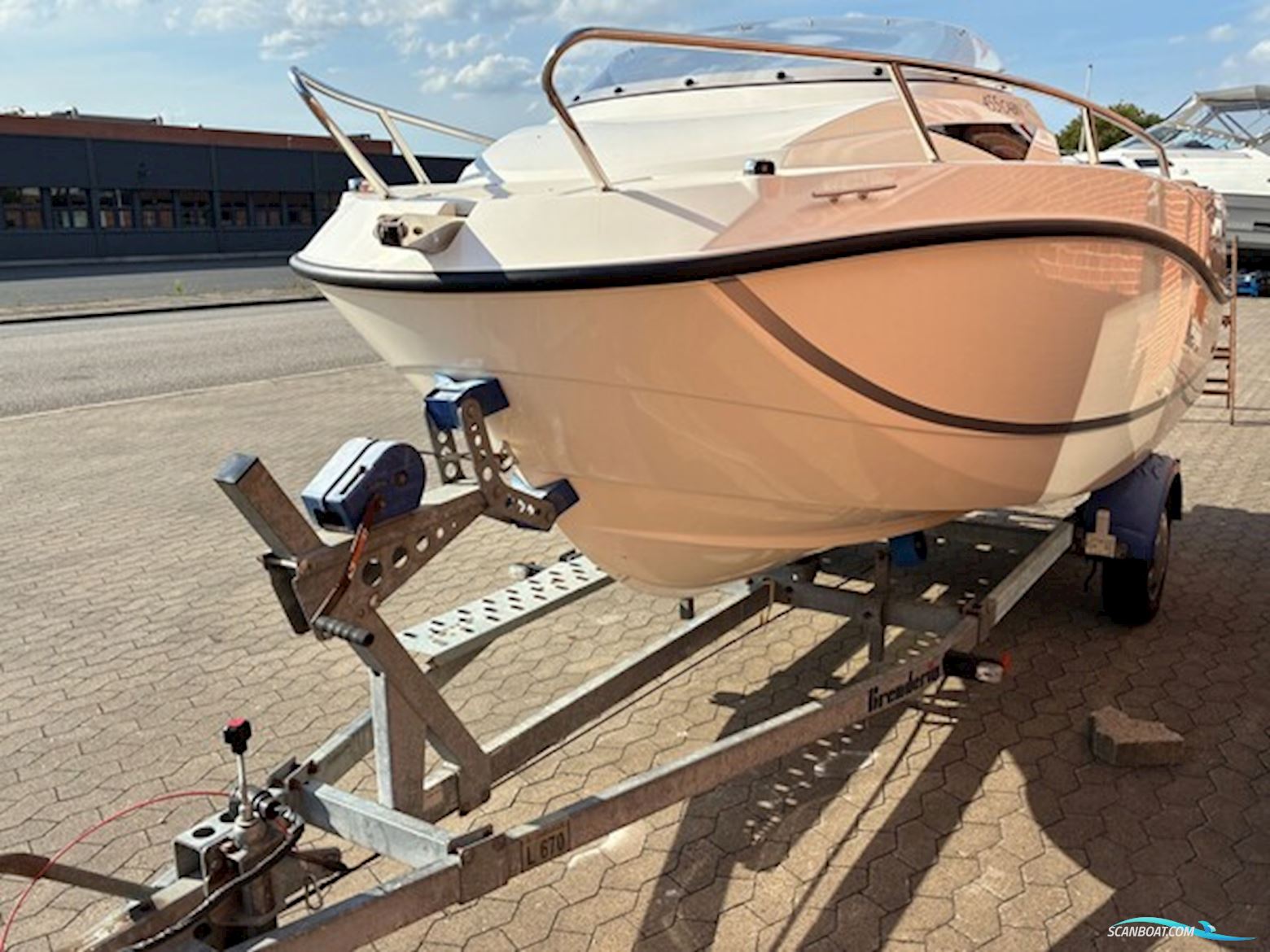 Quicksilver Activ 455 Cabin m/Mercury F60 hk EFI 4-takt 