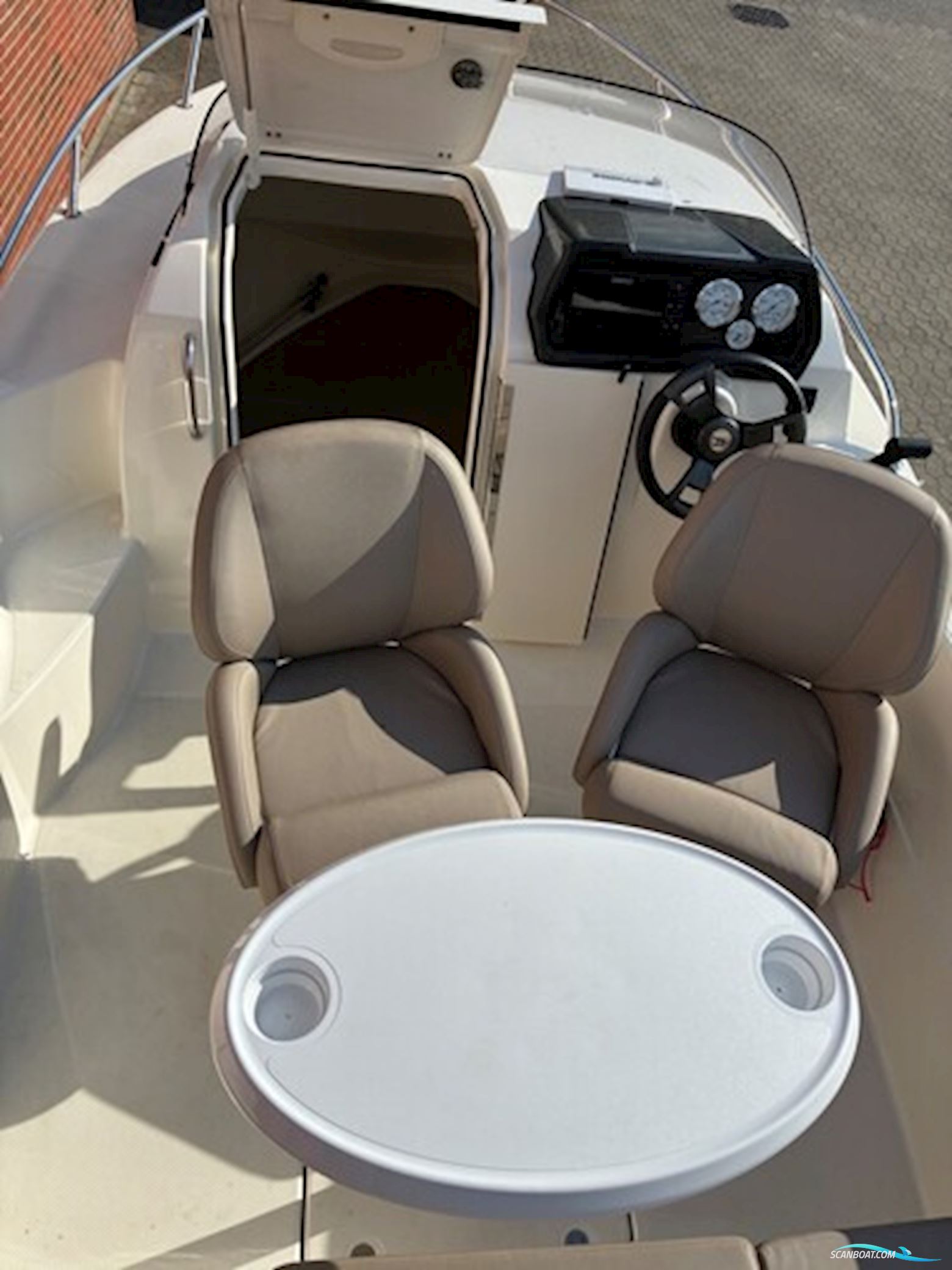 Quicksilver Activ 455 Cabin m/Mercury F60 hk EFI 4-takt 