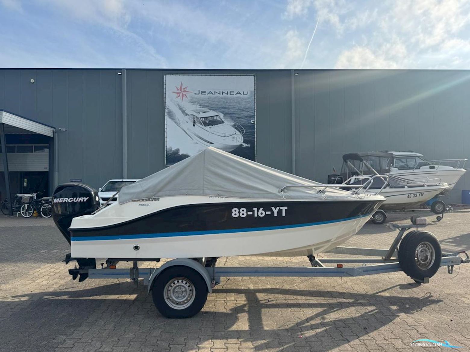 Quicksilver Activ 455 Open