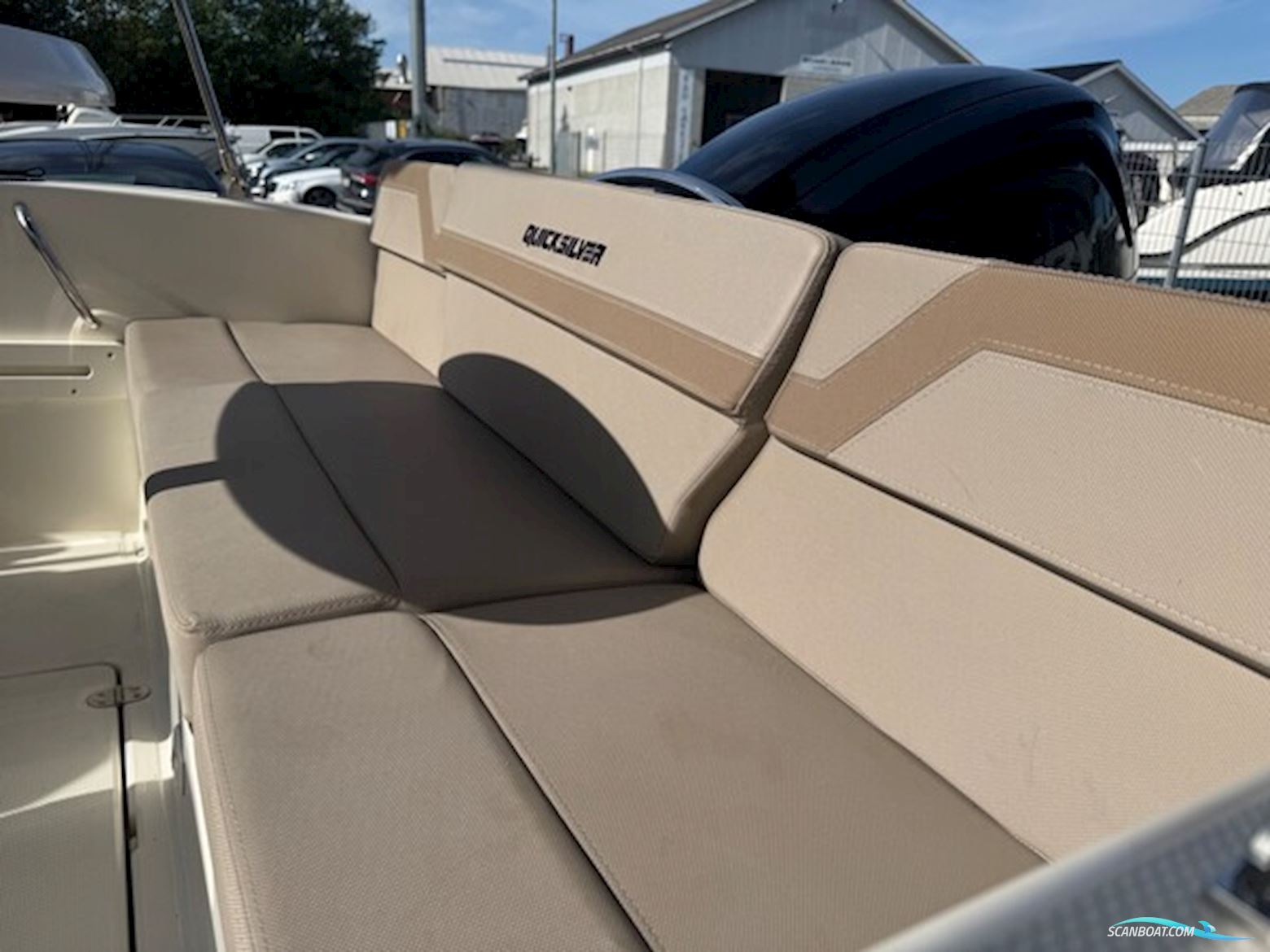 Quicksilver Activ 505 Cabin Med F100 hk Mercury-Efi 2,1L og Brenderup Bådtrailer