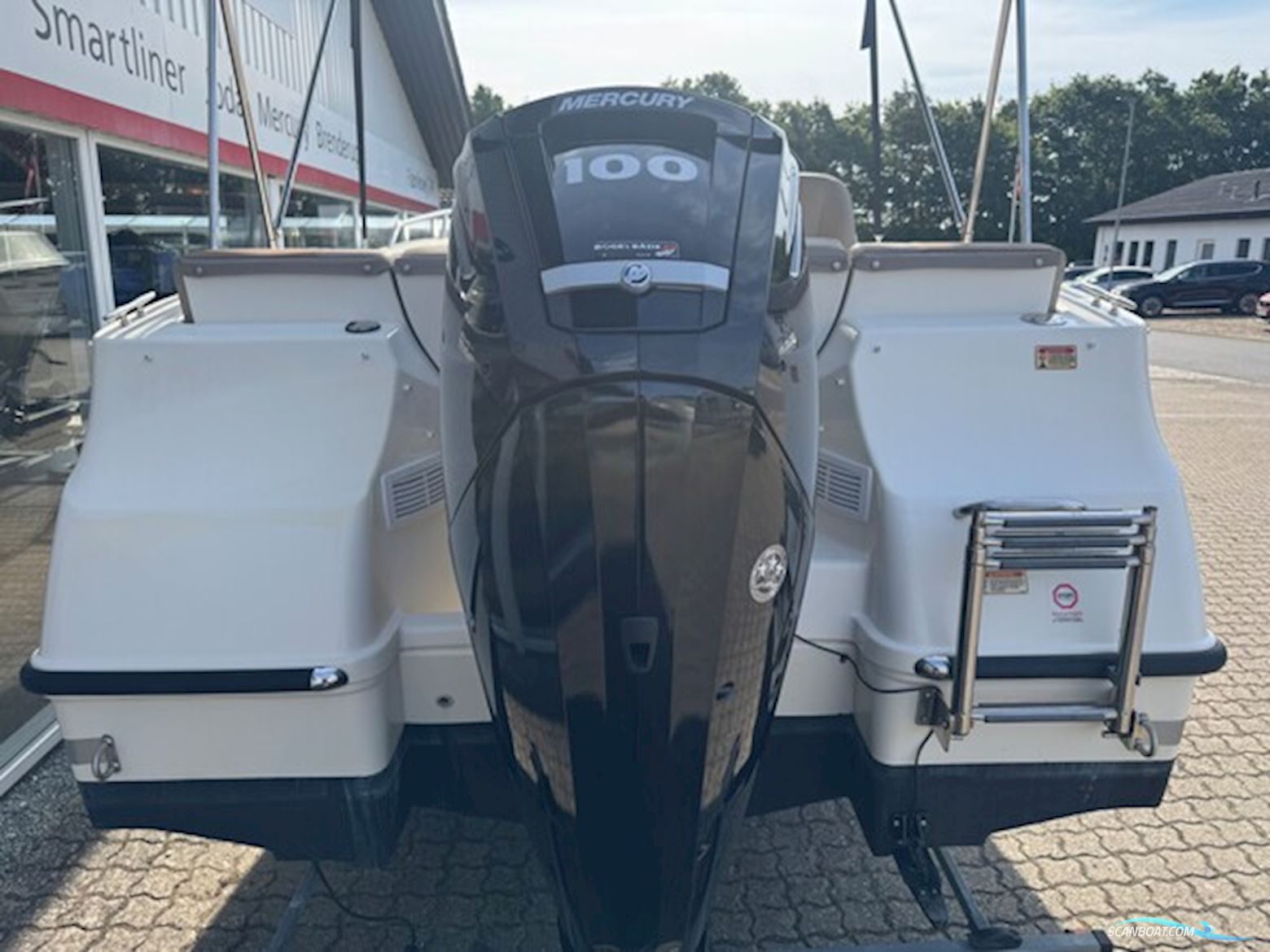 Quicksilver Activ 505 Cabin Med F100 hk Mercury-Efi 2,1L og Brenderup Bådtrailer