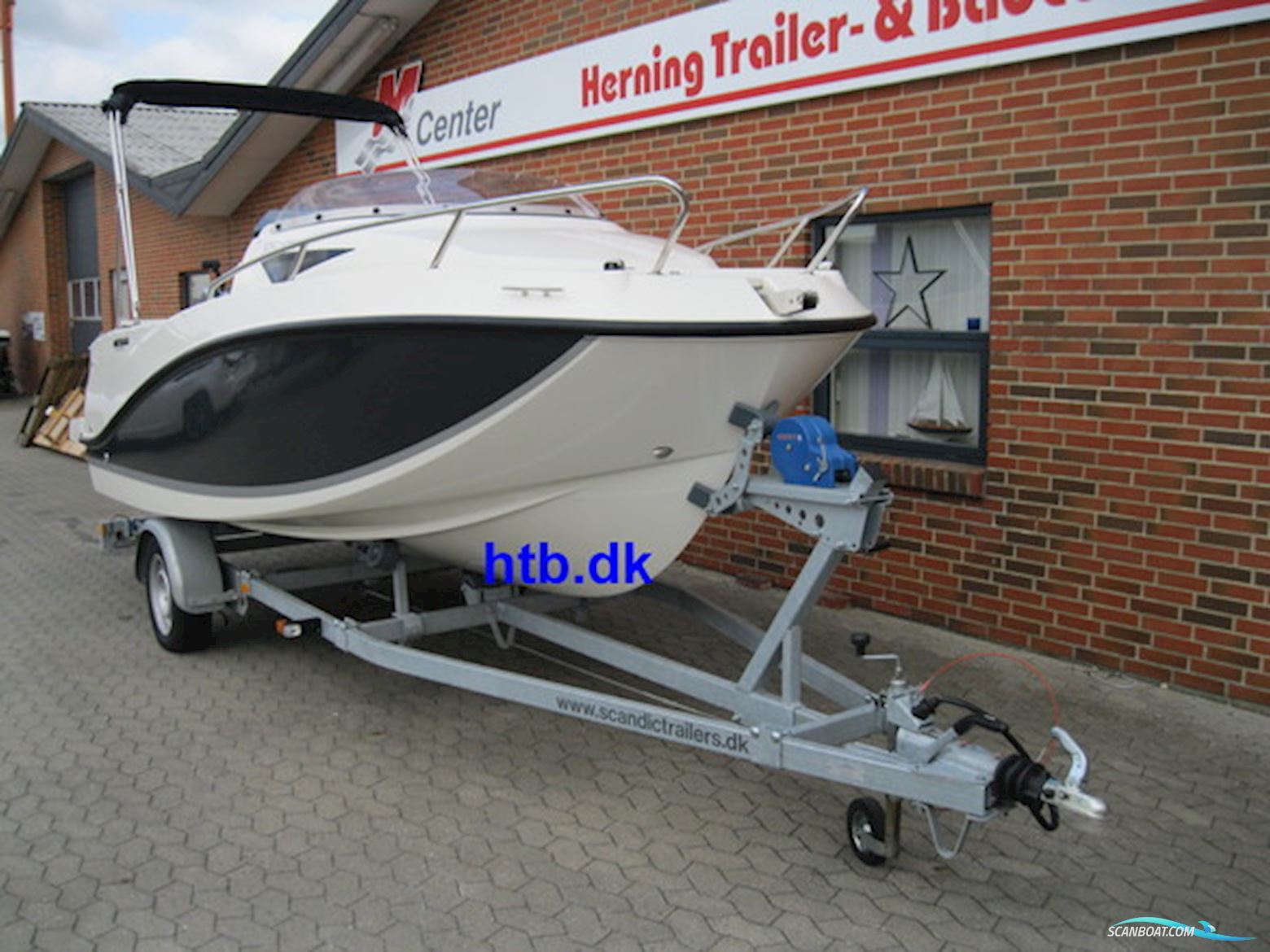 Quicksilver Activ 505 Cabin m/Mercury F80 hk og Scandic trailer