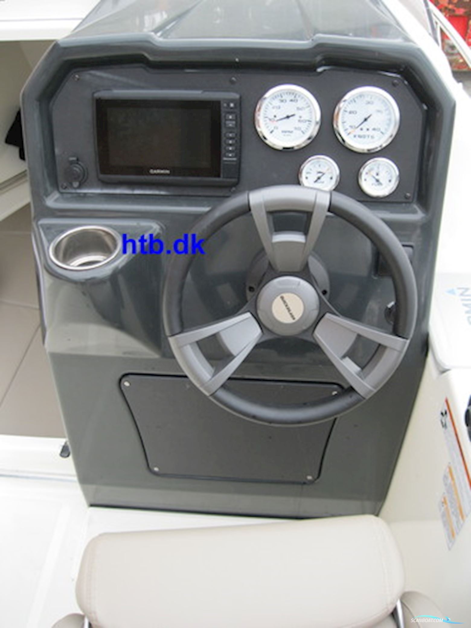 Quicksilver Activ 505 Cabin m/Mercury F80 hk og Scandic trailer