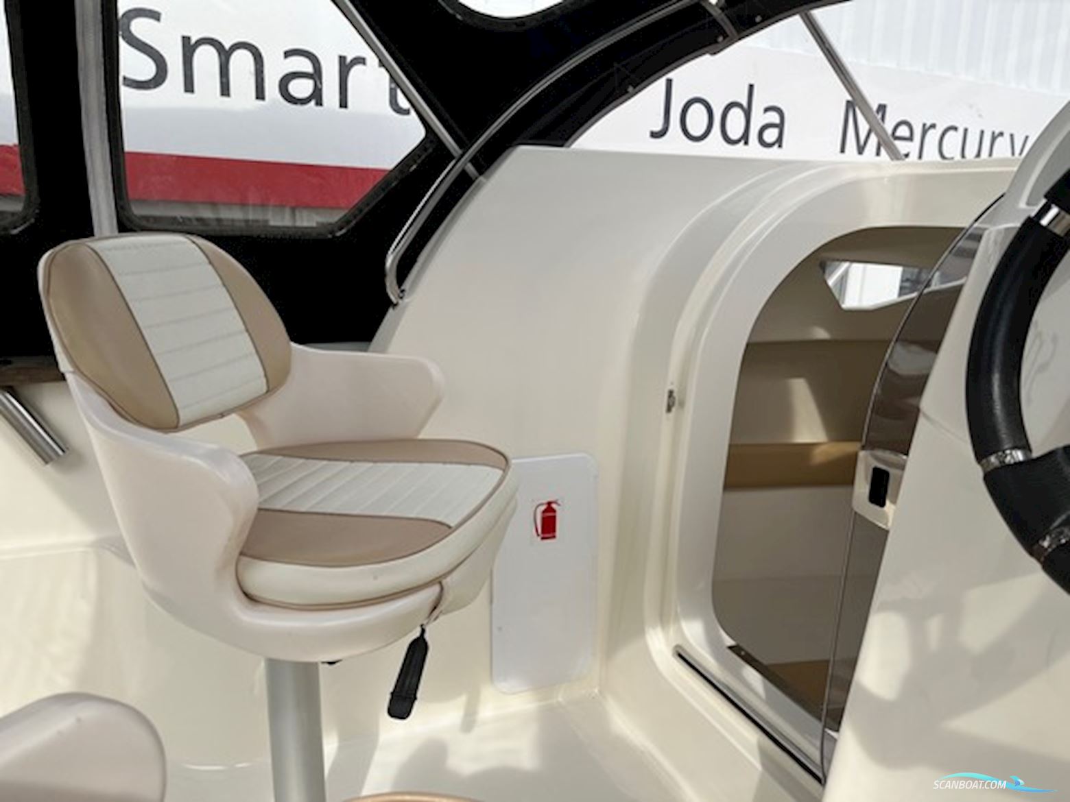 Quicksilver Activ 540 Cruiser med 115 hk Mercury-EFI 4-takt 2,1L og 1500 kg Brenderup bådtrailer - Anvisningssalg