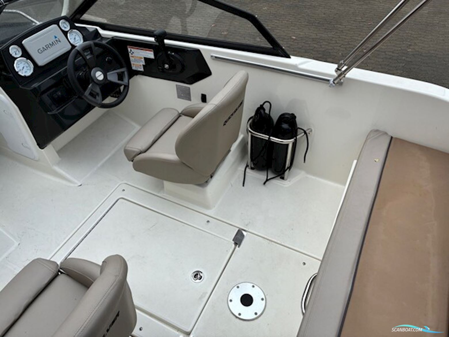 Quicksilver Activ 555 BR m/Mercury F115 hk EFI og Brenderup trailer