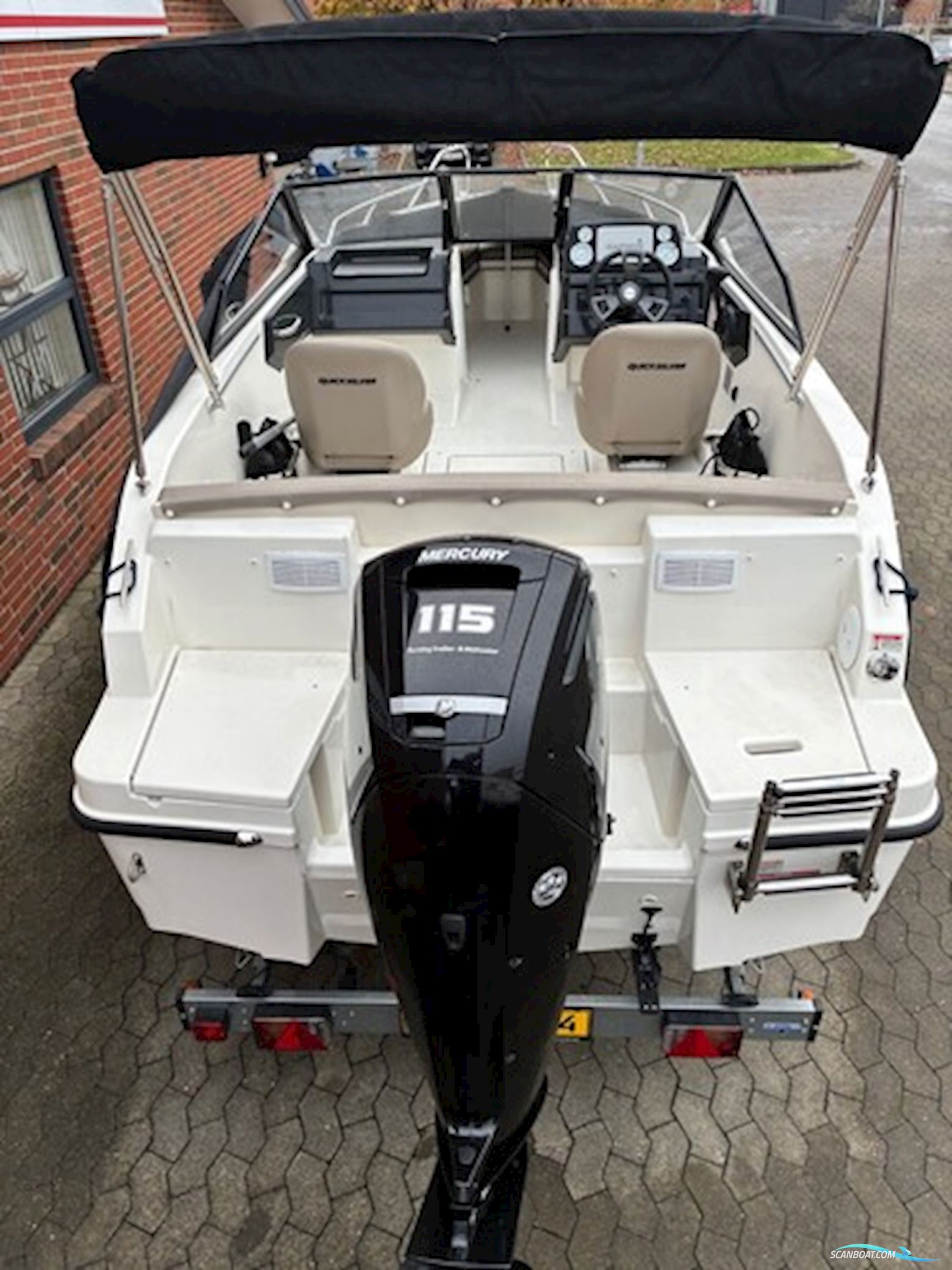 Quicksilver Activ 555 BR m/Mercury F115 hk EFI og Brenderup trailer