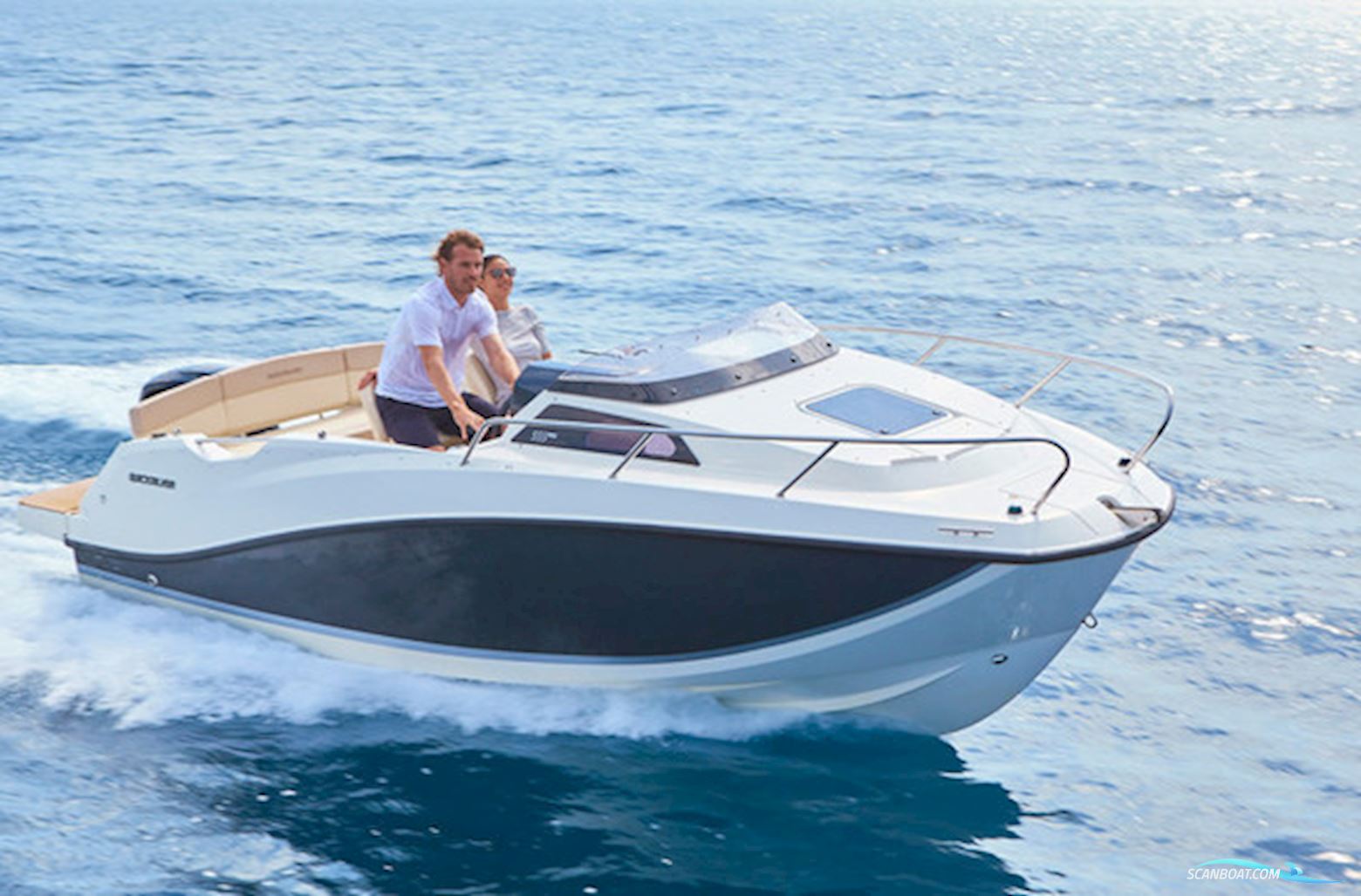 Quicksilver Activ 555 Cabin m/Mercury F80 hk EFI 4-takt
