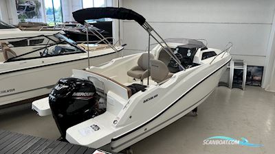 Quicksilver Activ 555 Cabin Motorboat 2025, with Mercury 80 hk 4-takt engine, Denmark
