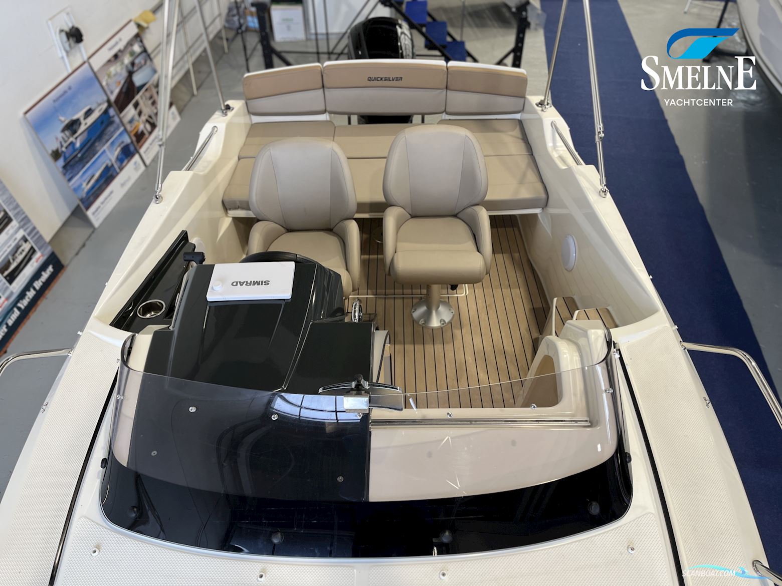 Quicksilver Activ 555 Cabin