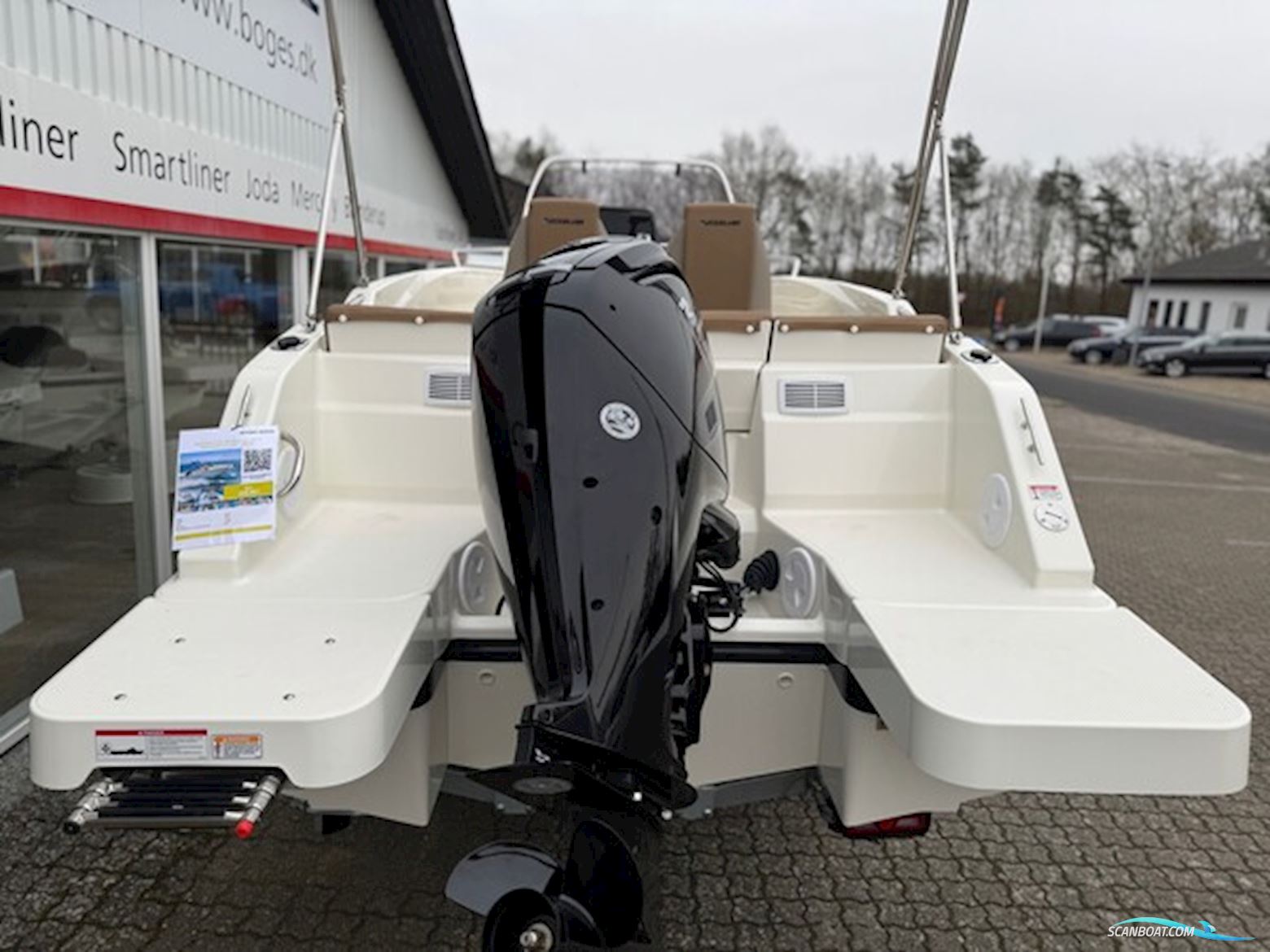 Quicksilver Activ 555 Open Med 100 hk Mercury-Efi CT 4 Takt Med Flot Udstyr