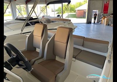 Quicksilver Activ 555 Open Med Mercury F100 Efi Elpt (Smart Edition + Udstyr) Solgt Motorboat 2025, Denmark